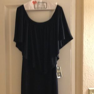 . . Can wear it three ways. See picture attached